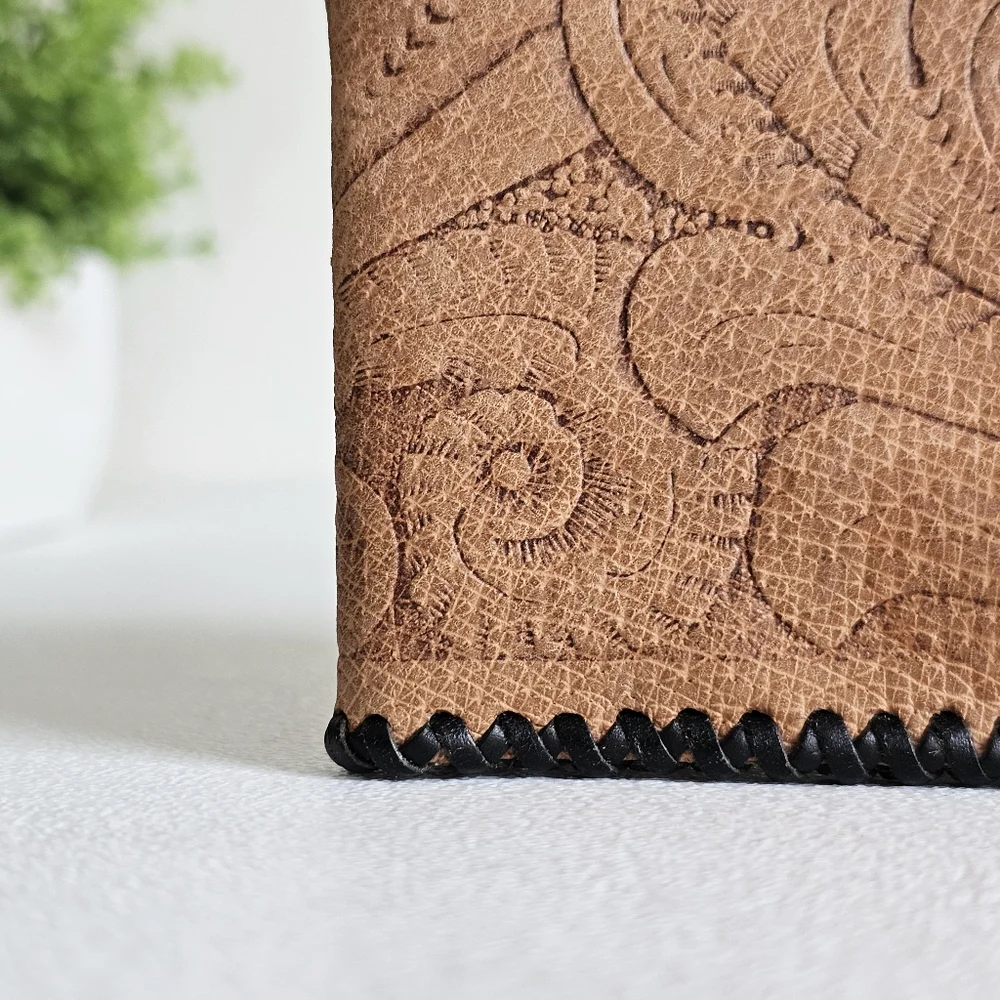 Vintage Tooled Tan Leather Wallet Bi-fold Billfold Tan Brown Floral Leaf Design
